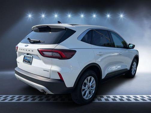 Star White Metallic Tri-Coat 2023 Ford Escape Active