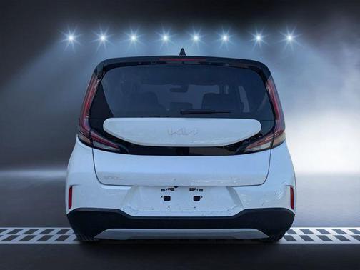 Snow White Pearl 2023 Kia Soul LX