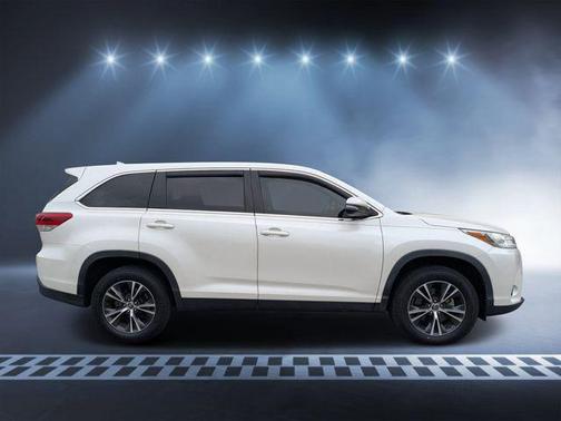 2019 Toyota Highlander LE Plus