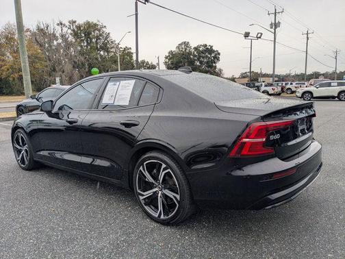 2024 Volvo S60 B5 Core Dark Theme