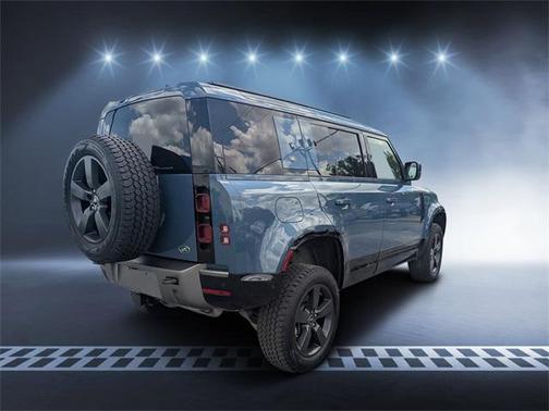 2022 Land Rover Defender X-Dynamic HSE
