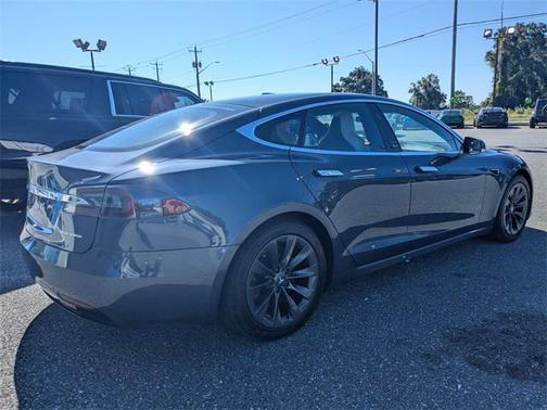 2020 Tesla Model S Long Range
