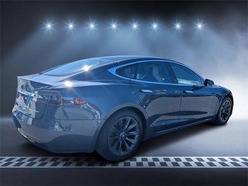 2020 Tesla Model S Long Range