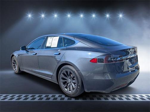 2020 Tesla Model S Long Range