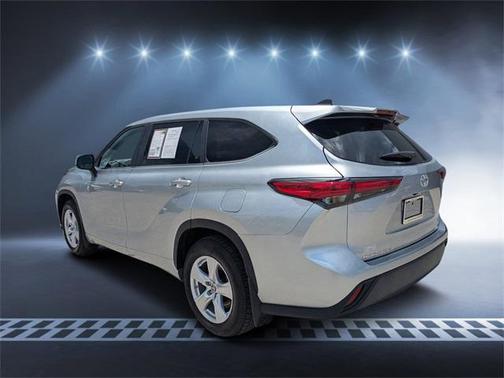2023 Toyota Highlander Hybrid LE