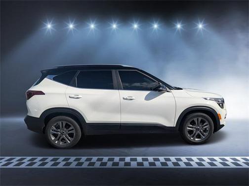 2022 Kia Seltos S
