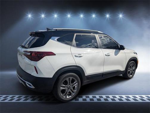 2022 Kia Seltos S
