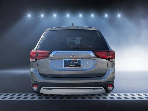 2020 Mitsubishi Outlander ES