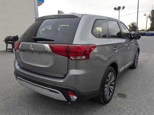 2020 Mitsubishi Outlander ES
