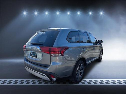 2020 Mitsubishi Outlander ES