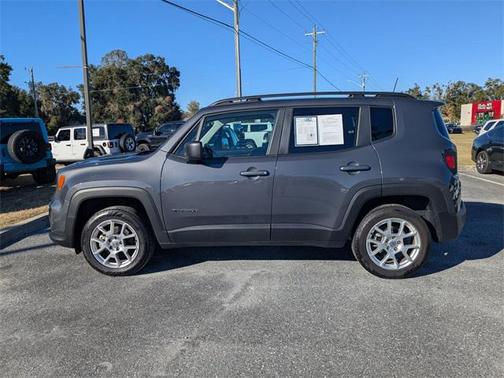 2023 Jeep Renegade Latitude