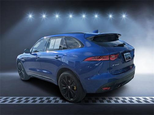 2019 Jaguar F-PACE 30t R-Sport