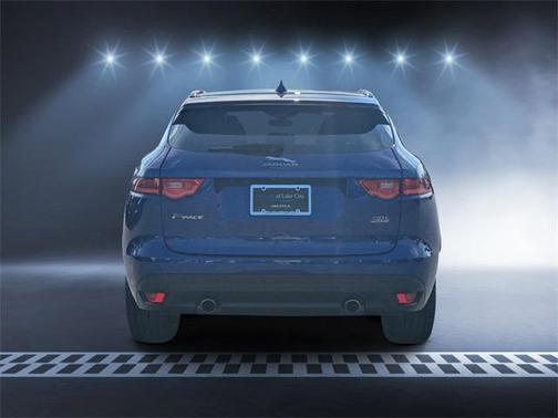 2019 Jaguar F-PACE 30t R-Sport