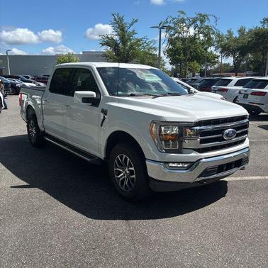 Oxford White 2022 Ford F-150 Lariat