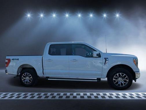 Oxford White 2022 Ford F-150 Lariat