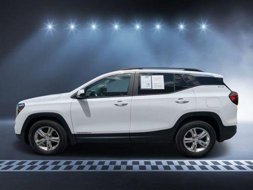 Summit White 2022 GMC Terrain SLE