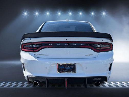Bright White Clearcoat 2016 Dodge Charger SRT 392