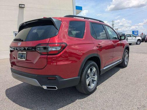 Radiant Red Metallic II 2026 Honda Pilot EX-L