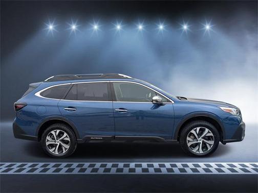 2022 Subaru Outback Touring XT