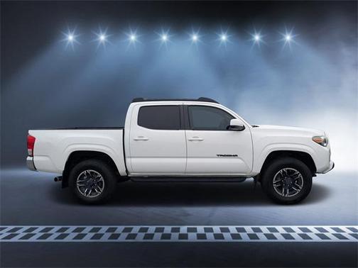 2016 Toyota Tacoma SR5