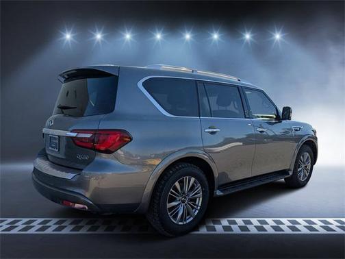 2021 INFINITI QX80 Luxe