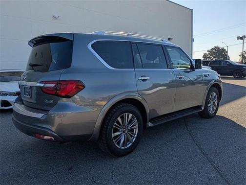 2021 INFINITI QX80 Luxe