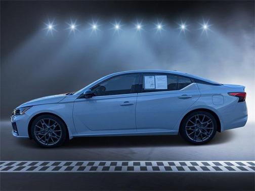 2024 Nissan Altima 2.0 SR