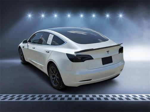 2020 Tesla Model 3 Standard Range Plus