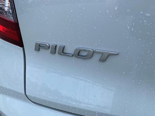 2019 Honda Pilot Touring 8-Passenger