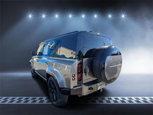 2024 Land Rover Defender 110 P400 X-Dynamic SE