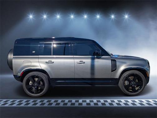 2024 Land Rover Defender 110 P400 X-Dynamic SE