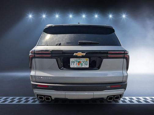 Sterling Gray Metallic 2025 Chevrolet Traverse LT