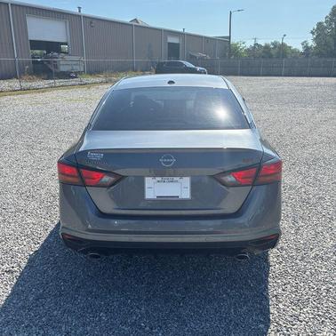 Gun Metallic 2024 Nissan Altima SR FWD