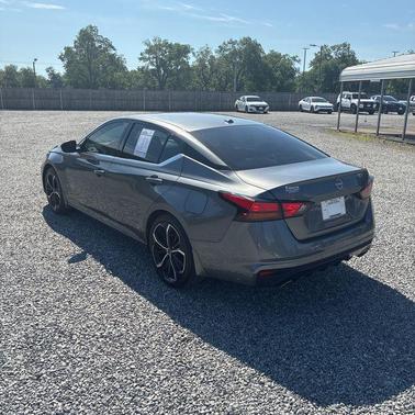 Gun Metallic 2024 Nissan Altima SR FWD