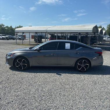 Gun Metallic 2024 Nissan Altima SR FWD