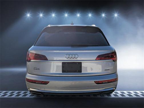 2022 Audi Q5 45 S line Premium Plus