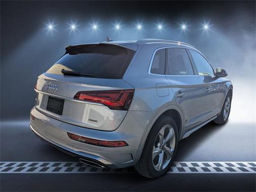 2022 Audi Q5 45 S line Premium Plus