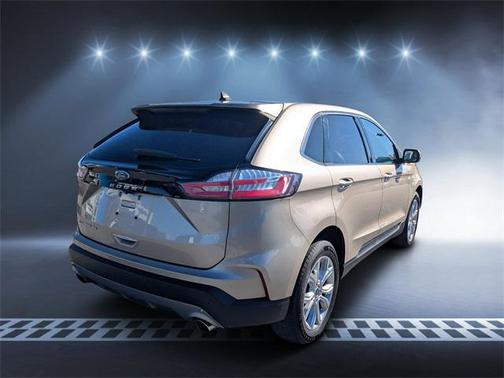 2021 Ford Edge Titanium