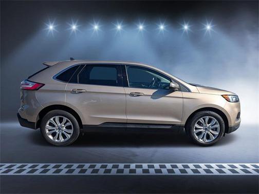 2021 Ford Edge Titanium