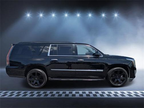 2018 Cadillac Escalade ESV Luxury