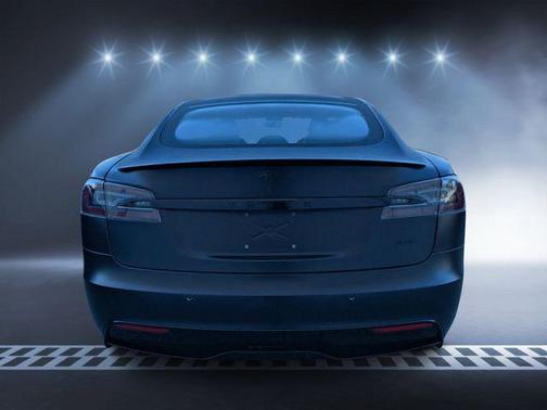 2021 Tesla Model S Plaid