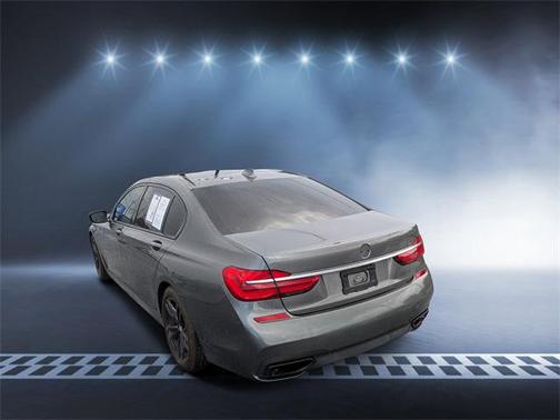 2016 BMW 740 i