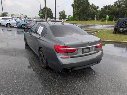 2016 BMW 740 i