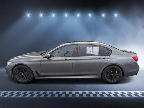 2016 BMW 740 i