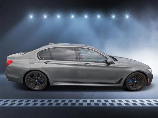 2016 BMW 740 i