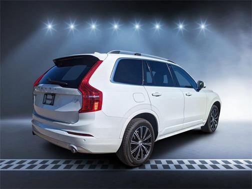 2019 Volvo XC90 T5 Momentum