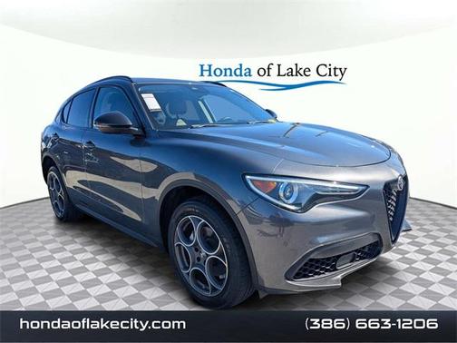 2021 Alfa Romeo Stelvio Base