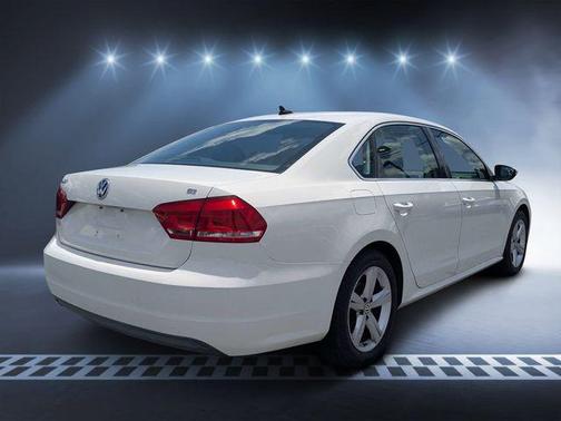 Candy White 2012 Volkswagen Passat 2.5 SE