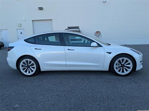 2023 Tesla Model 3 Standard Range