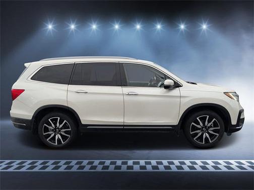 2019 Honda Pilot Touring 8-Passenger